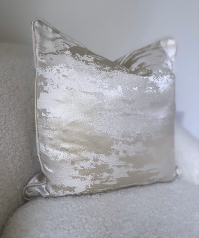 Alaska Pearl Cushion